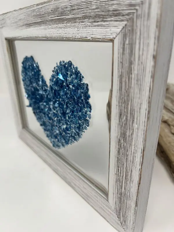 hand crafted glass friendship heart resin wall art