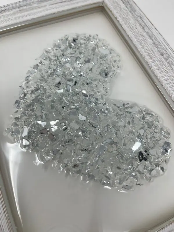 Silver Heart Resin Art - Image 8