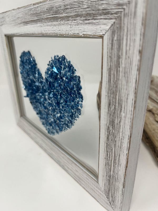 hand crafted glass friendship heart resin wall art